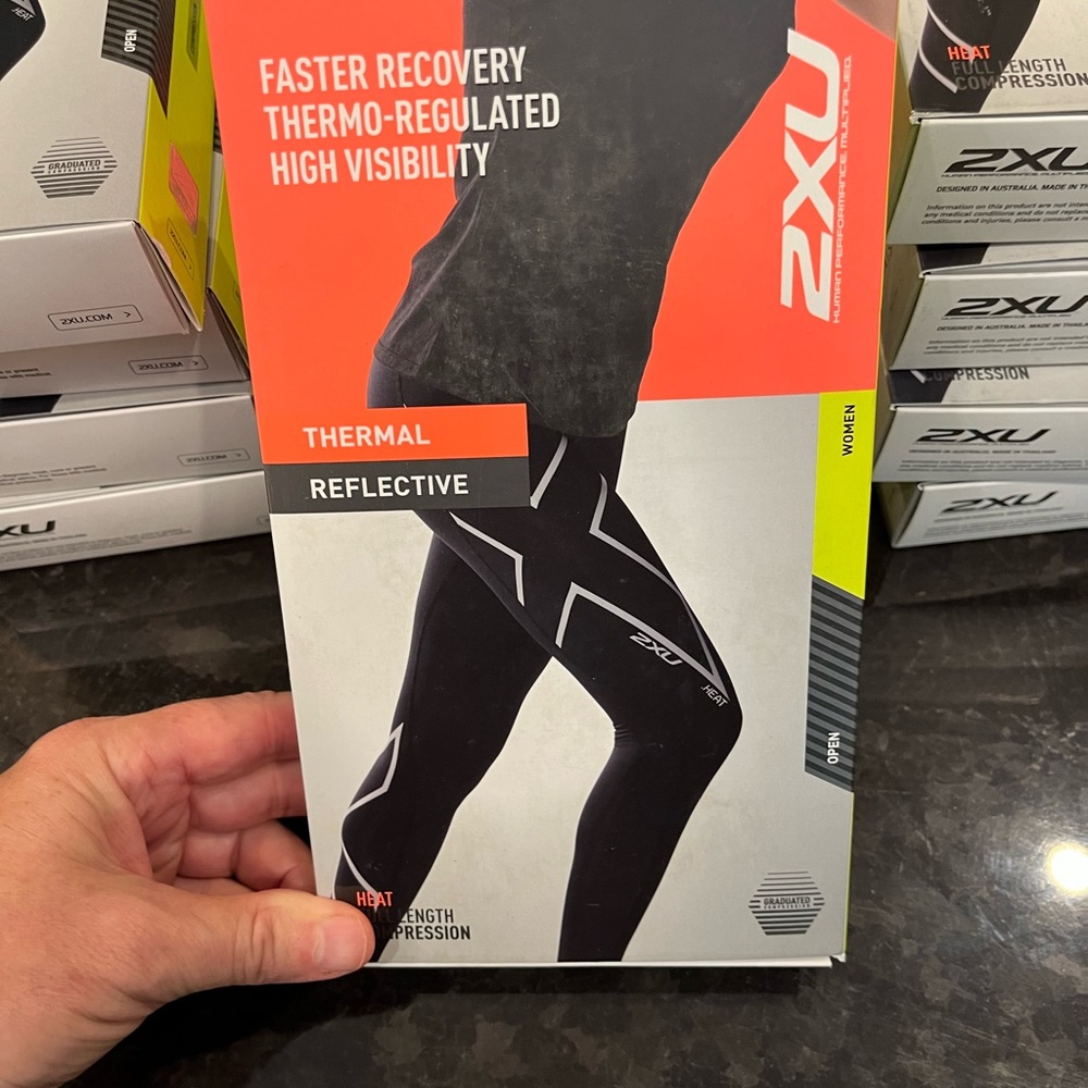 2XU Heat full length compression tights